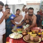 Talasani Srinivas Yadav | तलसानी श्रीनिवास यादव | पूर्व मंत्री तलसानी ने चारमीनार बालाजी मंदिर में पूजा की